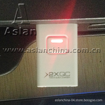 Smartphone Universal Mini USB Charger Adapter for iPad (AA-028)